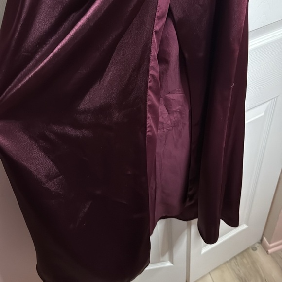 Galina Signature Burgundy Corseted Halter Gown  size 10 - Picture 6 of 12